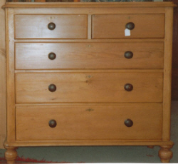Victorian pine chest of drawers